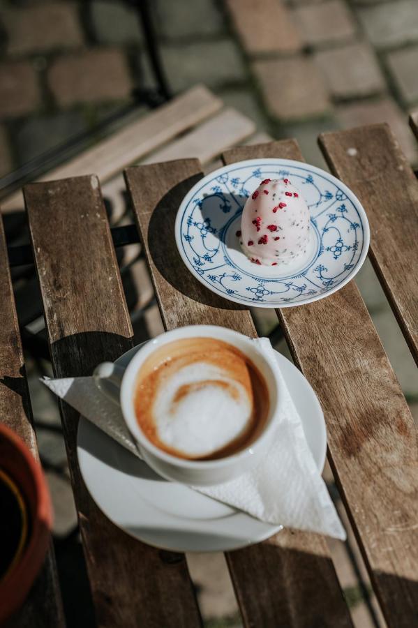Kefs Guesthouse & Cafe Ærøskøbing Екстериор снимка