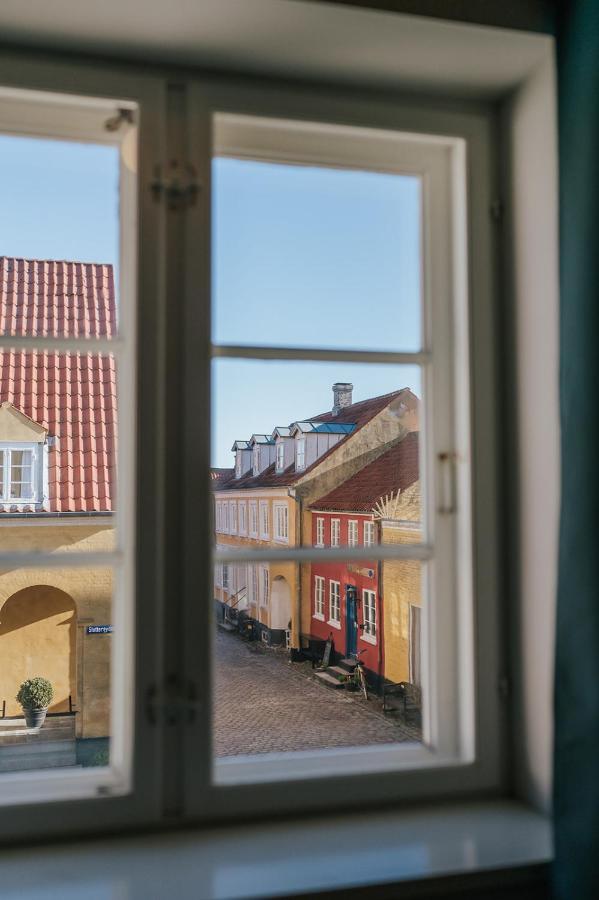 Kefs Guesthouse & Cafe Ærøskøbing Екстериор снимка